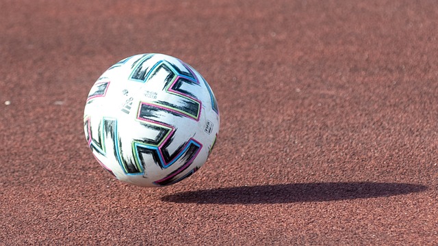 内的跑位配 内的跑位配